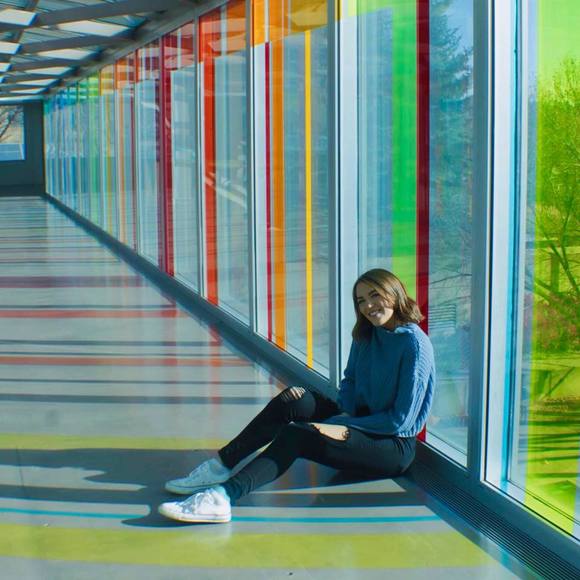 Meet your Posher, Madeline - Picture 1 of 1